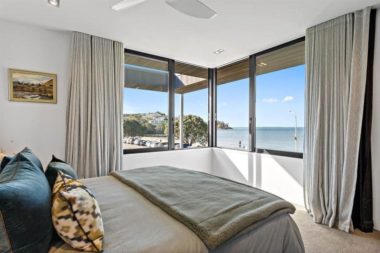 Photo of property in 41 Craig Road, Milford, Auckland, 0620