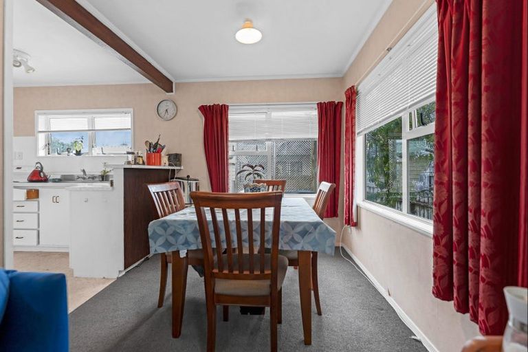 Photo of property in 41 Paterson Avenue West, Pukekohe, 2120