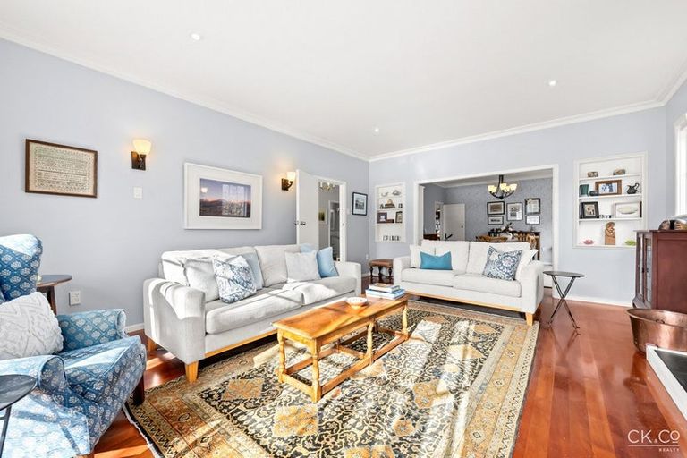 Photo of property in 17 Chilton Grove, Hutt Central, Lower Hutt, 5010