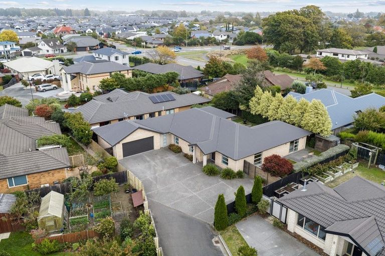Photo of property in 9 Tawa Place, Parklands, Christchurch, 8083