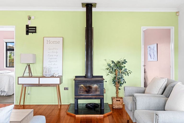 Photo of property in 50 Kahukura Avenue, Waitarere Beach, Levin, 5510