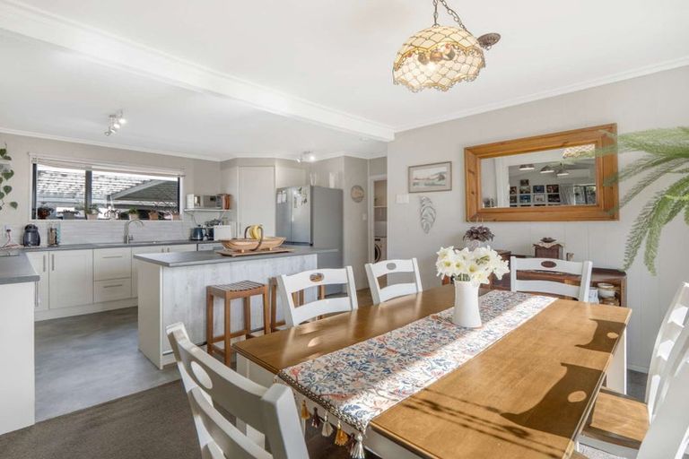 Photo of property in 18 Troup Street, Herbert, Oamaru, 9495