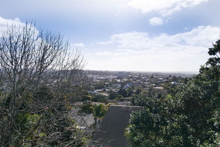 Photo of property in 67d Pleasant Road, Glen Eden, Auckland, 0602