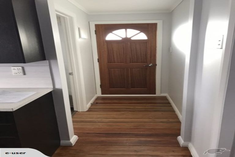 Photo of property in 30a Holland Street, Pukekohe, 2120