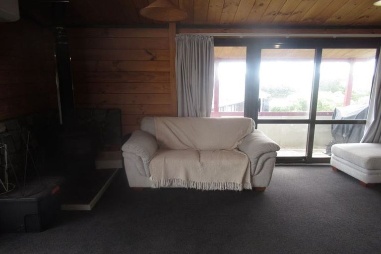Photo of property in 21 Weggery Drive, Waikanae Beach, Waikanae, 5036