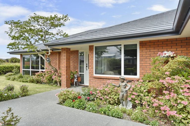 Photo of property in 48 Lamorna Road, Parklands, Christchurch, 8083