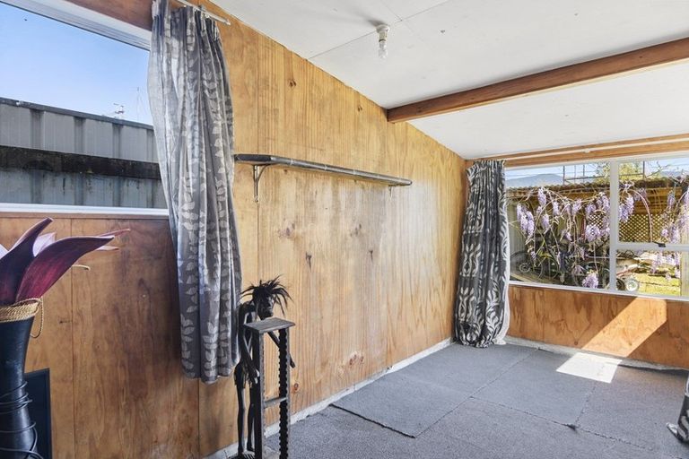 Photo of property in 176 Commercial Street, Takaka, 7110
