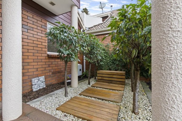 Photo of property in 70 Memorial Drive, Hamilton East, Hamilton, 3216