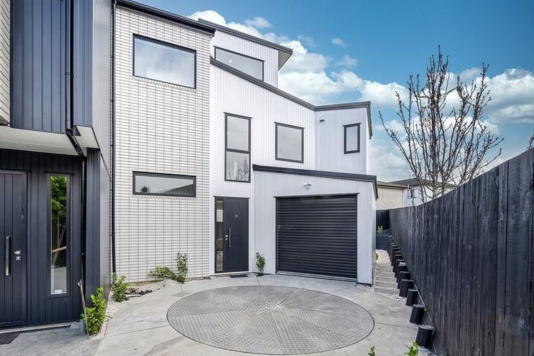 Photo of property in 7/8 Bennett Road, Pakuranga, Auckland, 2010