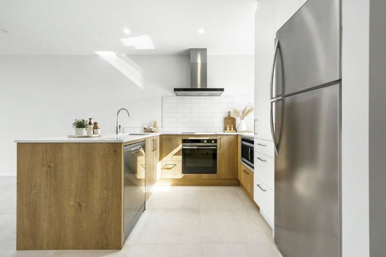 Photo of property in 143 Waituarua Drive, Takanini, Auckland, 2112