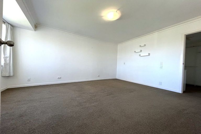 Photo of property in 26 Bucklands Beach Road, Bucklands Beach, Auckland, 2012