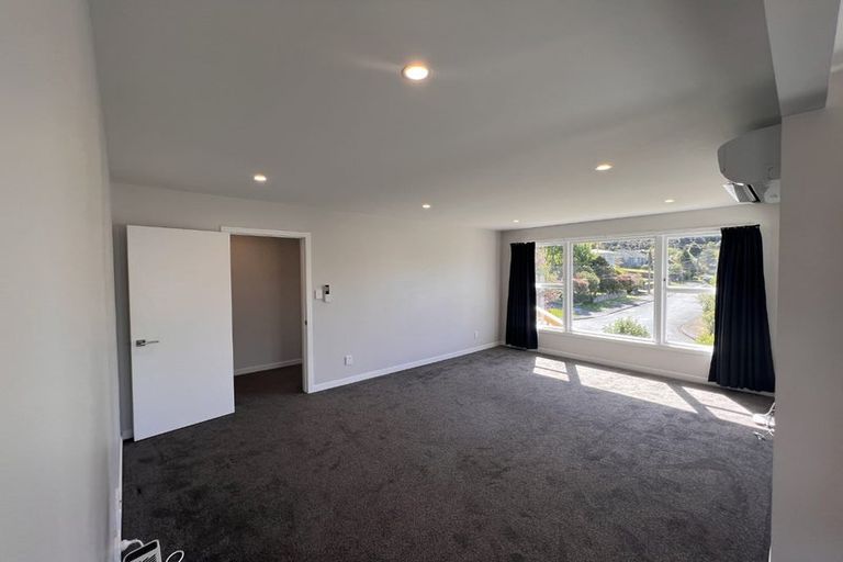 Photo of property in 31 Gardiner Grove, Wainuiomata, Lower Hutt, 5014
