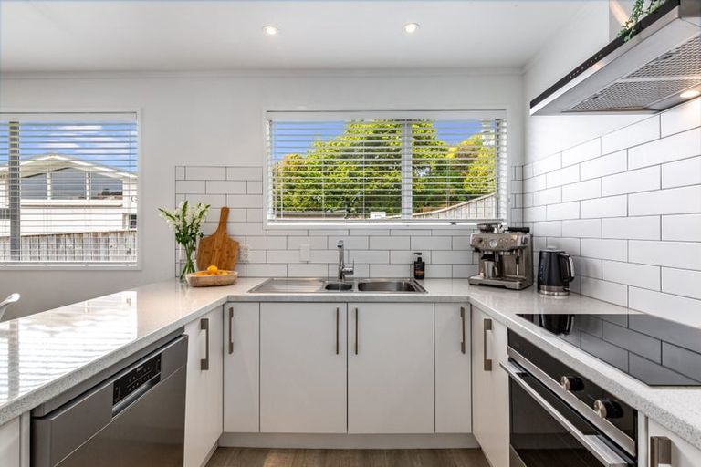 Photo of property in 137 Spinnaker Drive, Whitby, Porirua, 5024