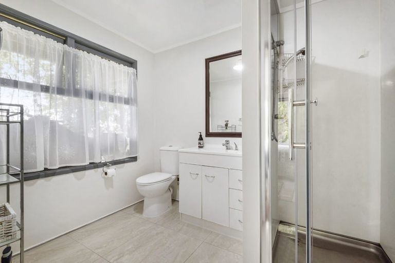 Photo of property in 9 Poplar Road, Stanmore Bay, Whangaparaoa, 0932