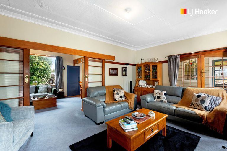 Photo of property in 231 Gladstone Road North, Mosgiel, 9024