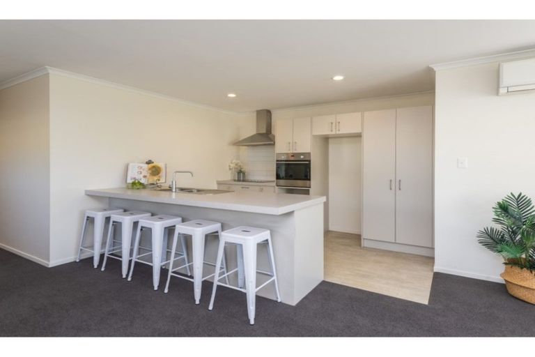 Photo of property in 32 Edgeware Road, St Albans, Christchurch, 8014