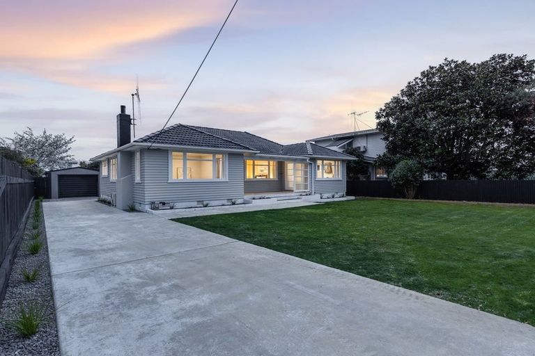 Photo of property in 11 Read Street, Levin, 5510