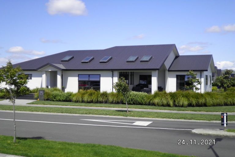 Photo of property in 2 Harrison Close, Cambridge, 3434