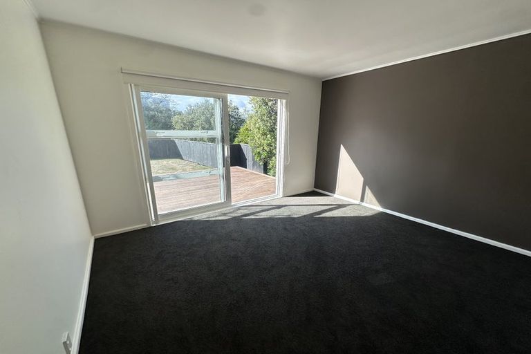 Photo of property in 90 Maupuia Road, Maupuia, Wellington, 6022