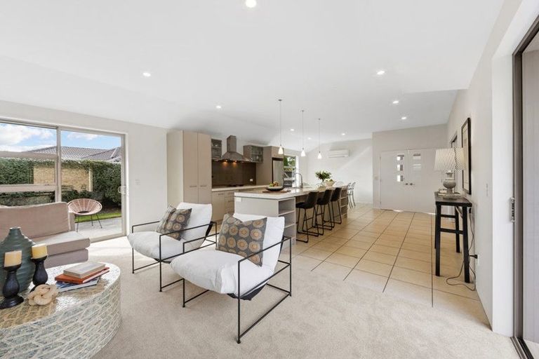 Photo of property in 9 Tawa Place, Parklands, Christchurch, 8083