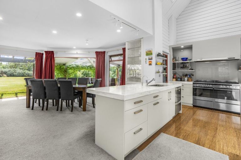 Photo of property in 66-66a Kuratawhiti Street, Greytown, 5712