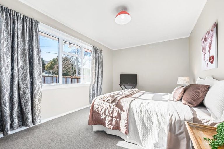 Photo of property in 1/5 Hall Grove, Ebdentown, Upper Hutt, 5018