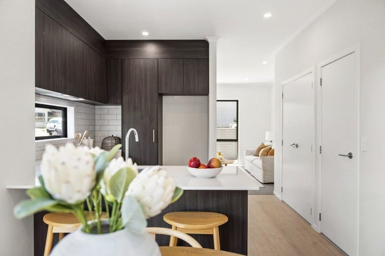 Photo of property in 4/17 Samuel Marsden Place, Whenuapai, 0618