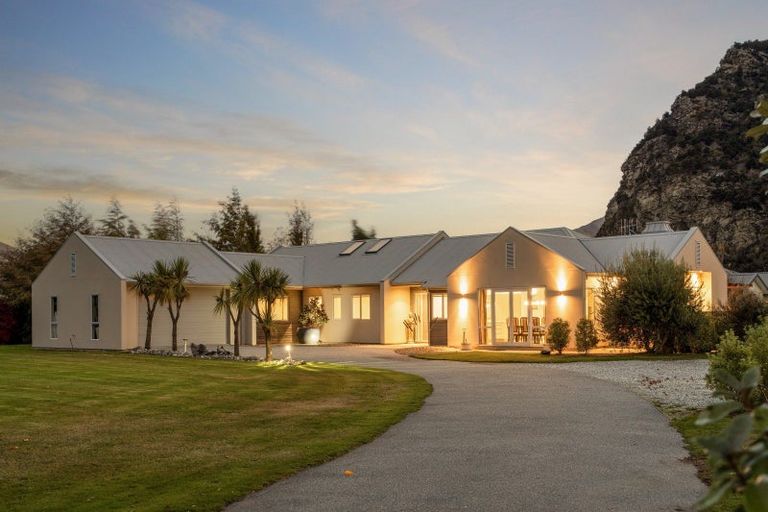 Photo of property in 1153 Aubrey Road, Albert Town, Wanaka, 9305