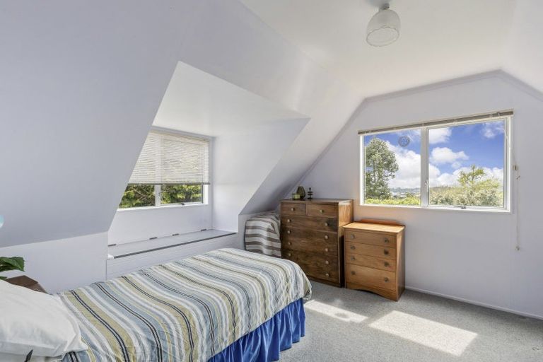 Photo of property in 79 Queens Road, Glen Avon, New Plymouth, 4312