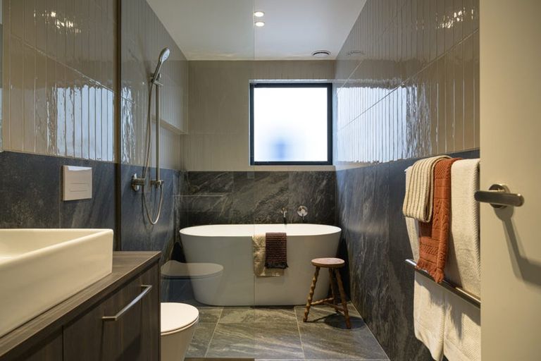 Photo of property in 30a Gracefield Avenue, Christchurch Central, Christchurch, 8013