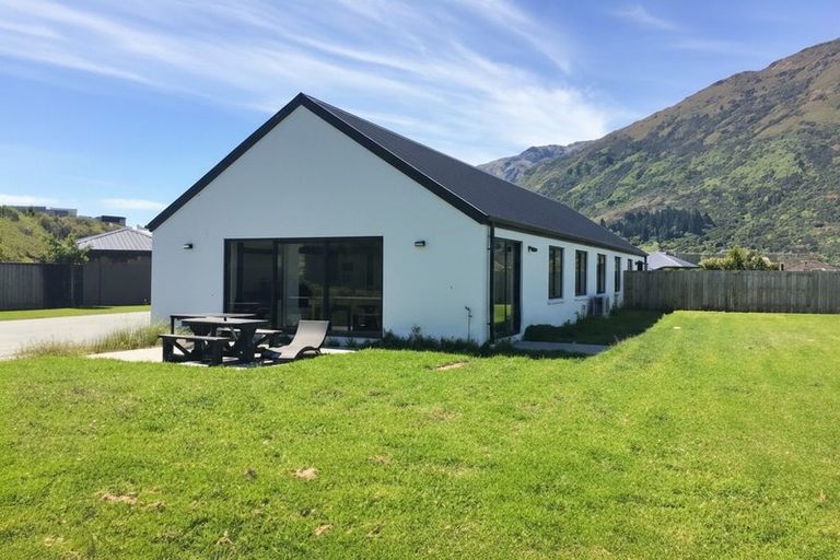 Photo of property in 42 Toni's Terrace, Lower Shotover, Queenstown, 9304