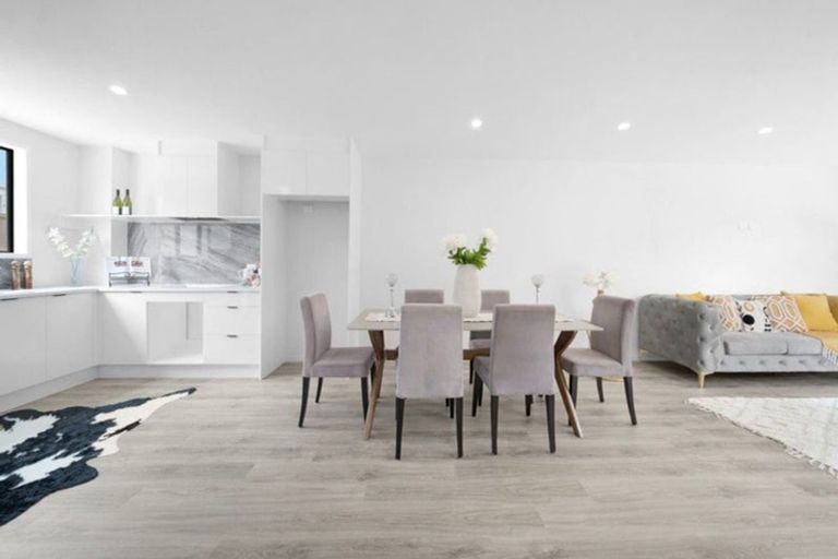 Photo of property in 30d Tawa Crescent, Manurewa, Auckland, 2102