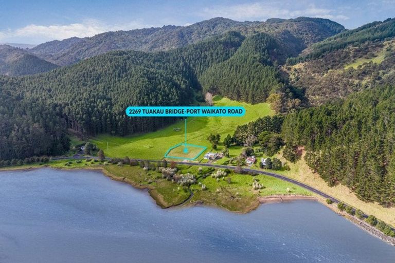Photo of property in 2269 Tuakau Bridge-port Waikato Roa, Port Waikato, 2695