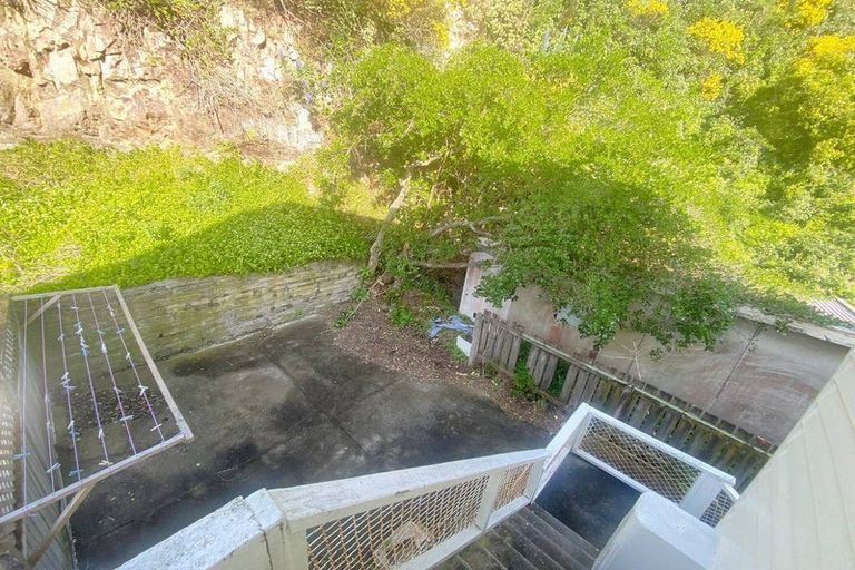 Photo of property in 2/72b Ira Street, Miramar, Wellington, 6022