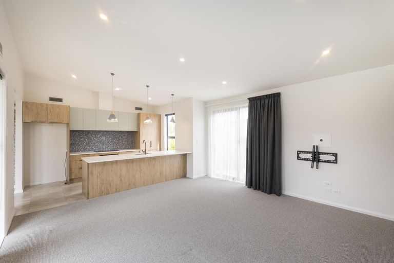 Photo of property in 12 Roy Street, Palmerston North, 4410