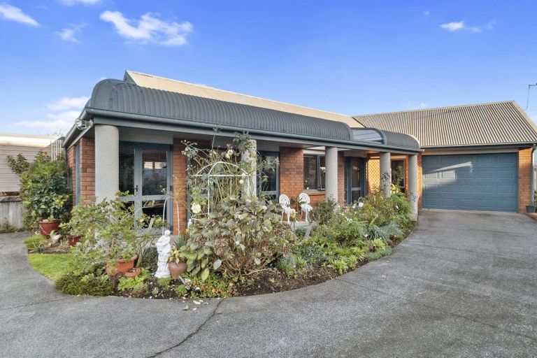 Photo of property in 107b Ocean Road, Whangamata, 3620