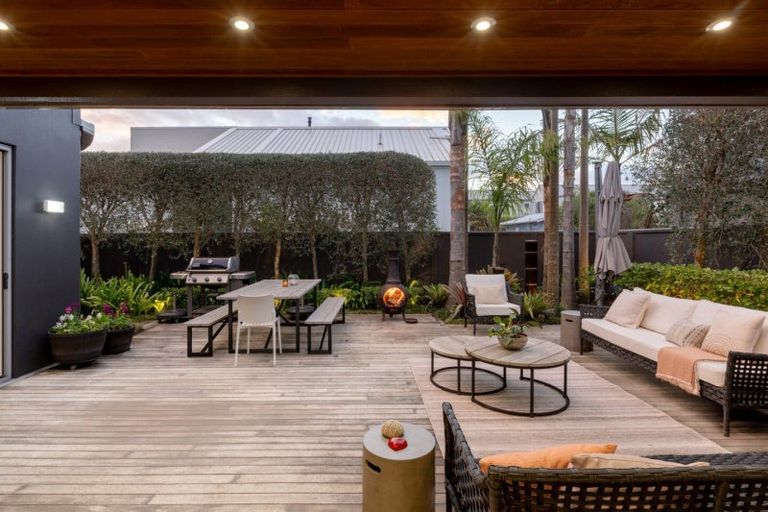 Photo of property in 241 Oceanbeach Road, Mount Maunganui, 3116