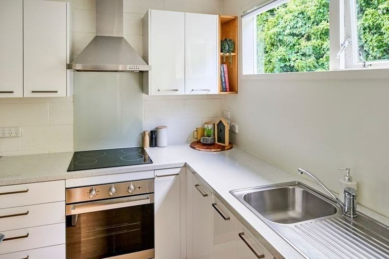 Photo of property in 120 Middleton Road, Churton Park, Wellington, 6037