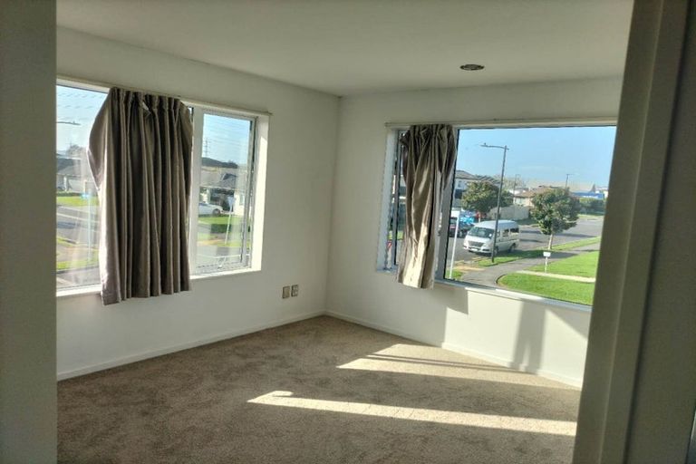 Photo of property in 10 Peerless Avenue, Takanini, 2112