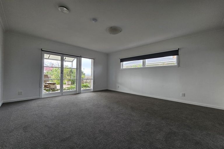 Photo of property in 6 Boundary Road, Opaheke, Papakura, 2113