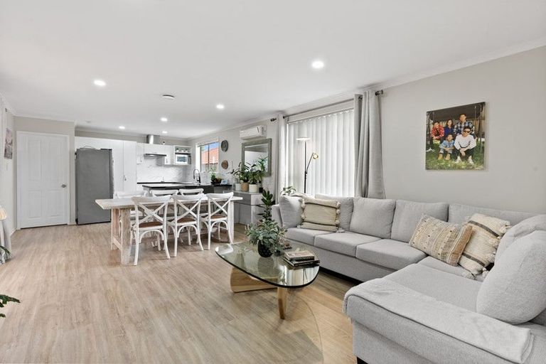 Photo of property in 4 Kumar Place, The Gardens, Auckland, 2105
