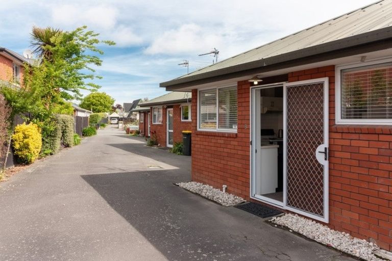 Photo of property in 2/16 Peverel Street, Riccarton, Christchurch, 8011