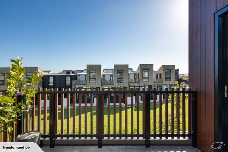 Photo of property in 20 Hastings Street, Hobsonville, Auckland, 0616