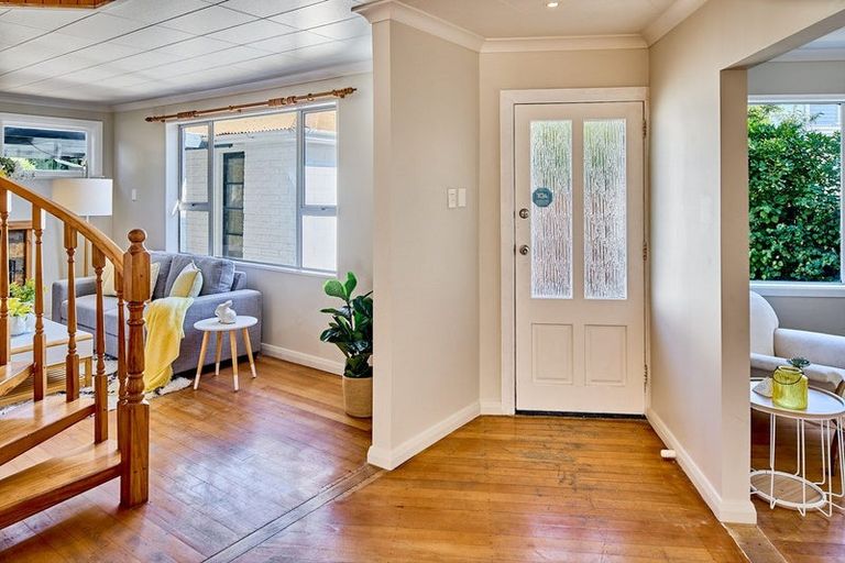 Photo of property in 10 Kotipu Place, Pukerua Bay, 5026