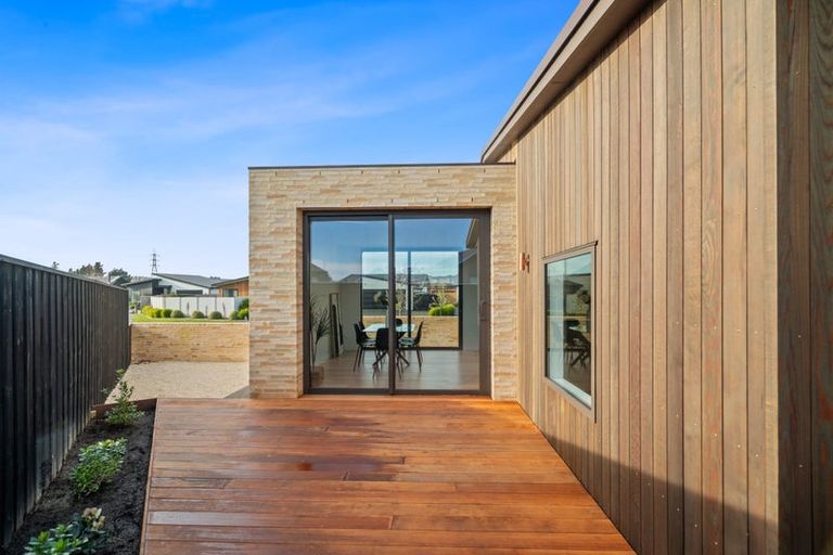 Photo of property in 90 Stationmasters Way, Prebbleton, 7604