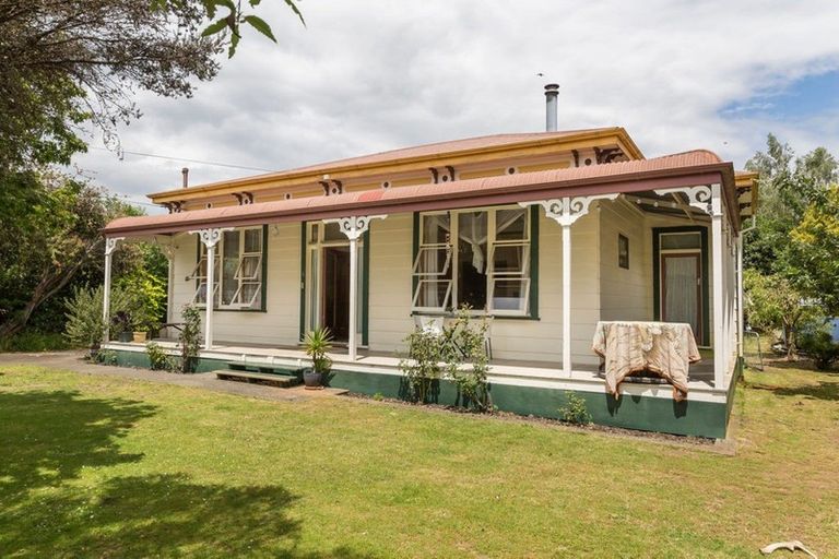 Photo of property in 6 Maine Street, Dannevirke, 4930