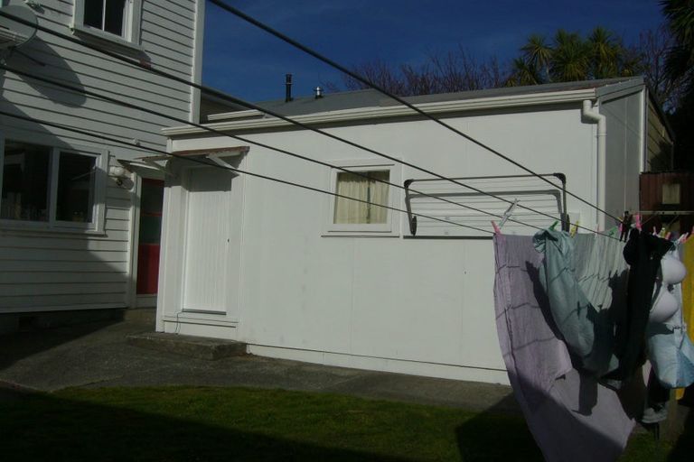 Photo of property in 78 Tasman Street, Mount Cook, Wellington, 6021