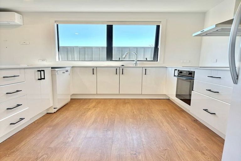 Photo of property in 30 Shackleton Street, New Brighton, Christchurch, 8061