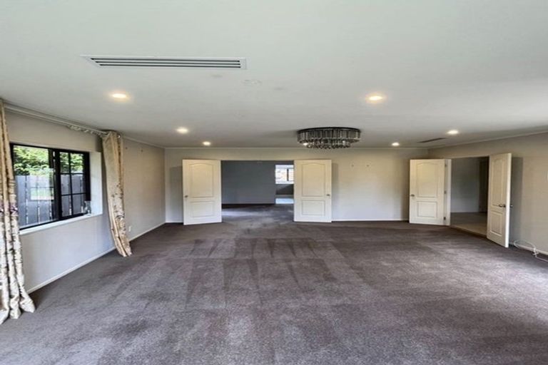 Photo of property in 6 Monet Grove, West Harbour, Auckland, 0618