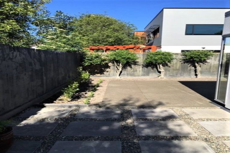 Photo of property in 10a Champion Street, Edgeware, Christchurch, 8013